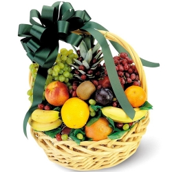 Seasonal Fresh Fruit Basket