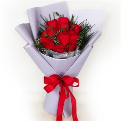 send 12 fresh red color roses in bouquet to manila